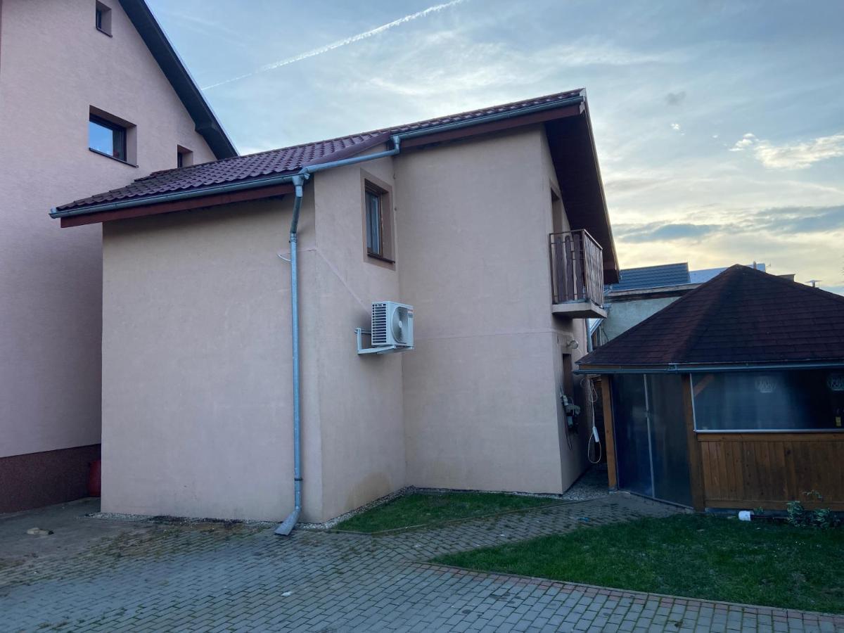 Privat Tilia Apartment Ivachnova Exterior photo